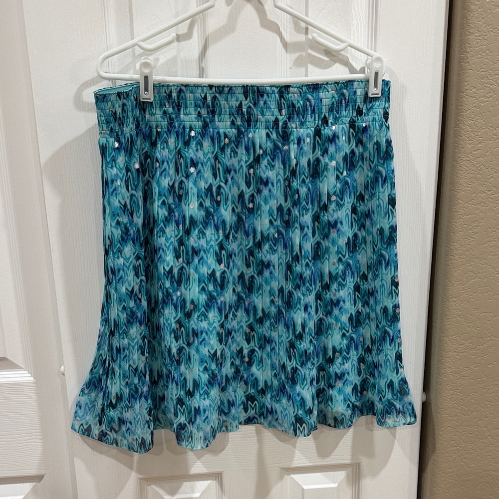 White House Black Market  Patterned Women's Skirt size large